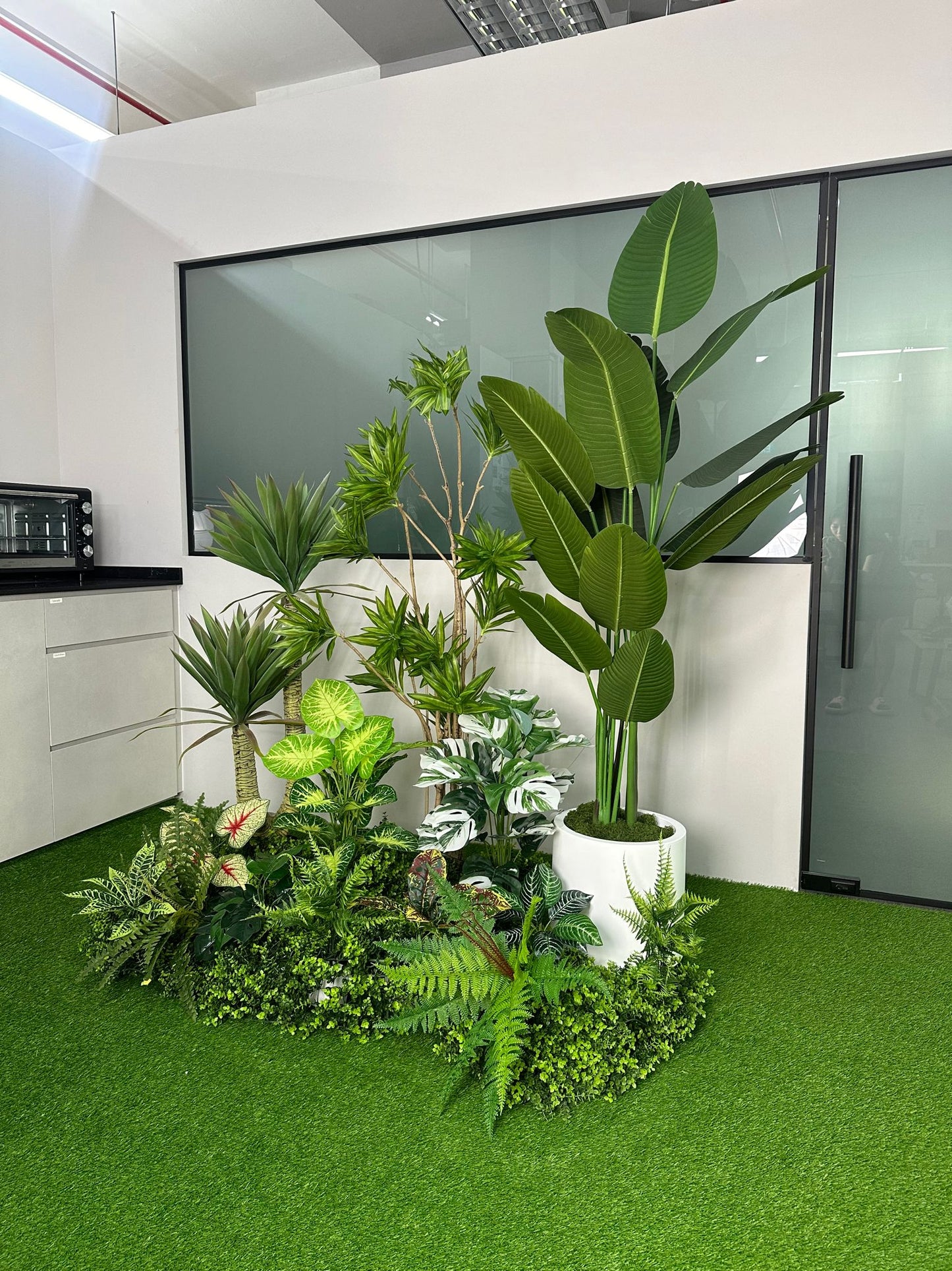 Set 1 - Artificial Plants + Wooden Fences