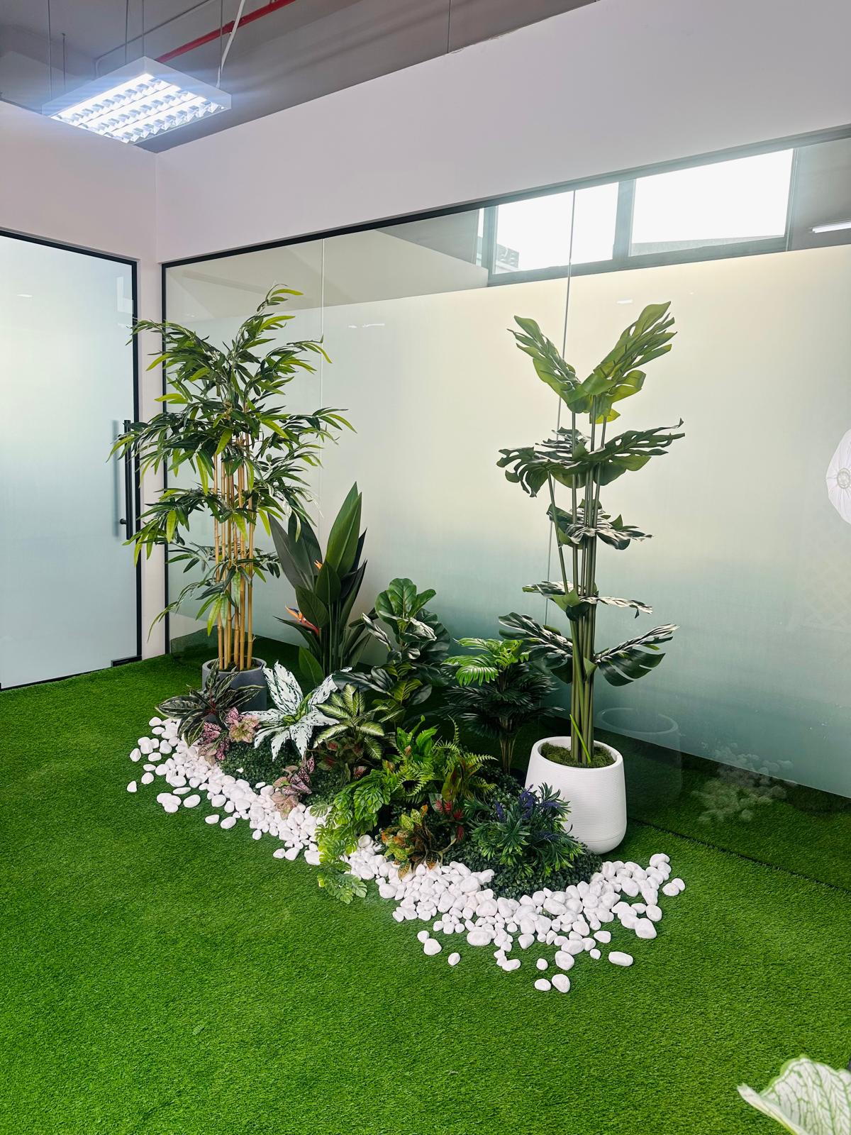Set 2 - Artificial Plants + White Stone