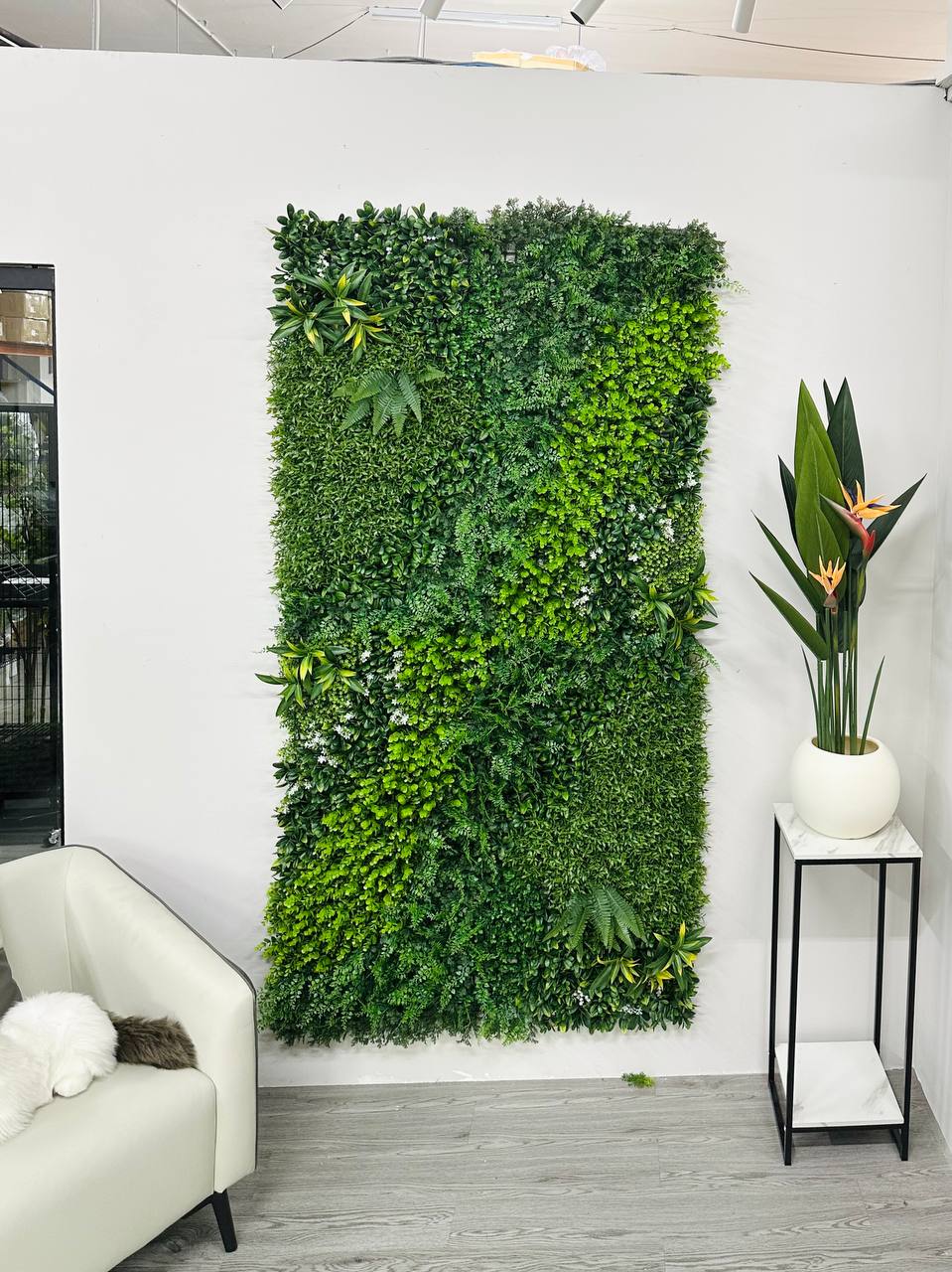 UV-Resistant Artificial Plant Wall – 1m × 1m Sunproof Green Wall Panel for Indoor & Outdoor Decoration
