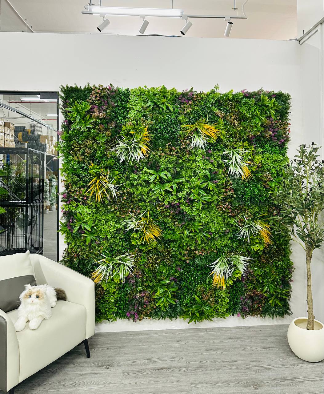 UV-Resistant Artificial Green Wall